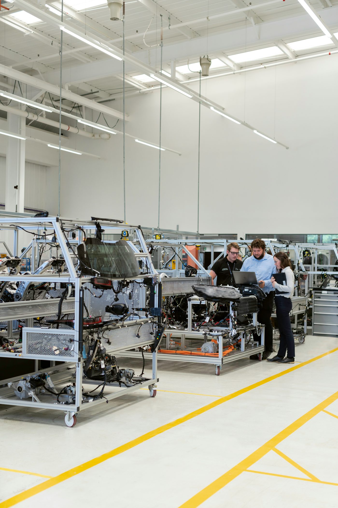 Centro técnico equipado para fabricación y pruebas FAT